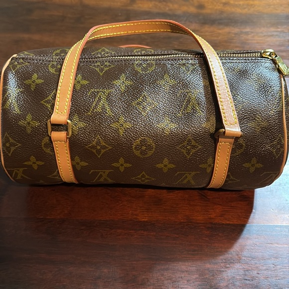 LOUIS VUITTON Vintage Monogram Barrel Bag - Picture 8 of 11